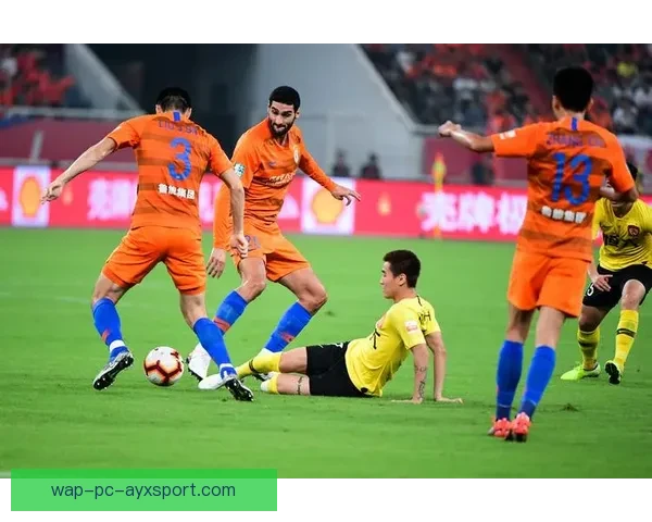 足球直播聚焦CCTV5恒大对决鲁能巅峰之战全程呈现精彩看点解析
